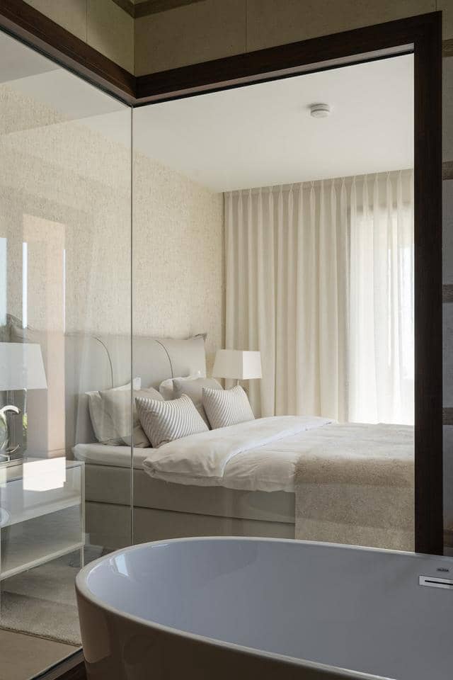 3 bedroom Apartment for sale in La Quinta with pool garage - € 1,290,000 (Ref: 9086482)