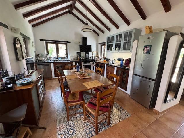 4 soveværelse Finca/Landehus til salg i Casares med garage - € 850.000 (Ref: 9097390)