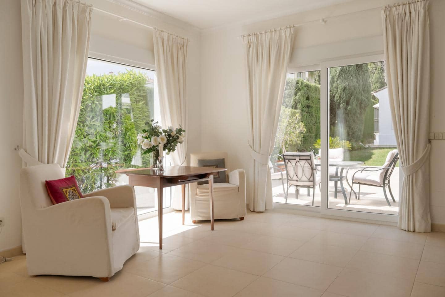 4 slaapkamer Villa te koop in Benahavis met zwembad garage - € 2.395.000 (Ref: 9097590)