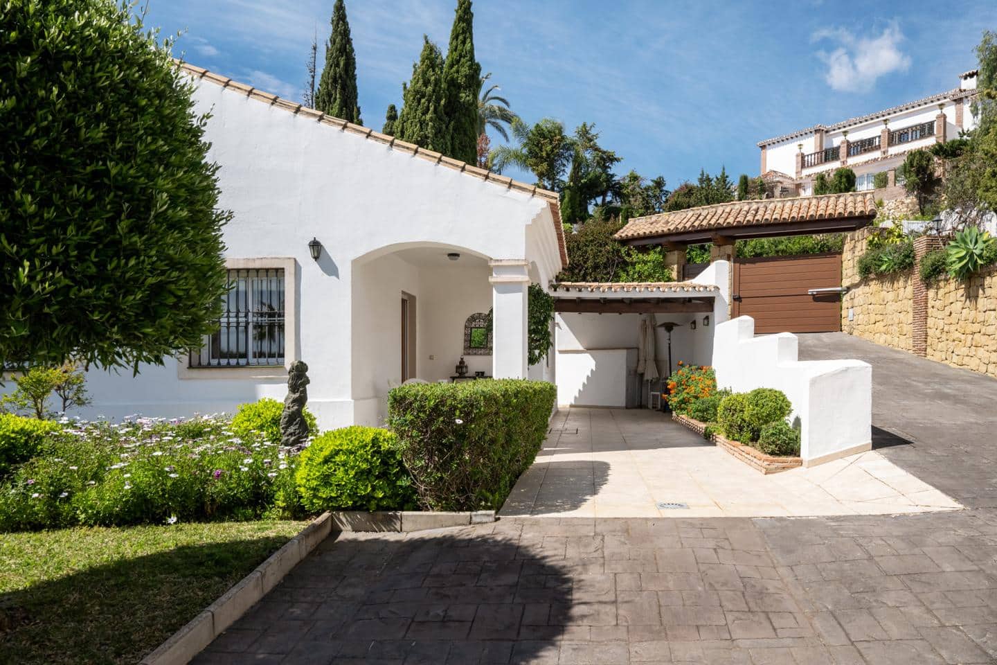 4 slaapkamer Villa te koop in Benahavis met zwembad garage - € 2.395.000 (Ref: 9097590)