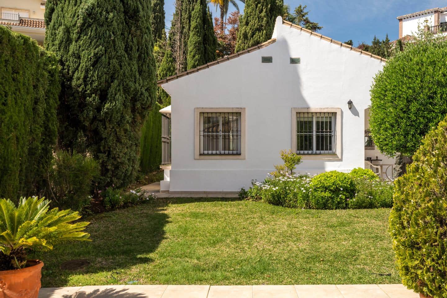 4 slaapkamer Villa te koop in Benahavis met zwembad garage - € 2.395.000 (Ref: 9097590)