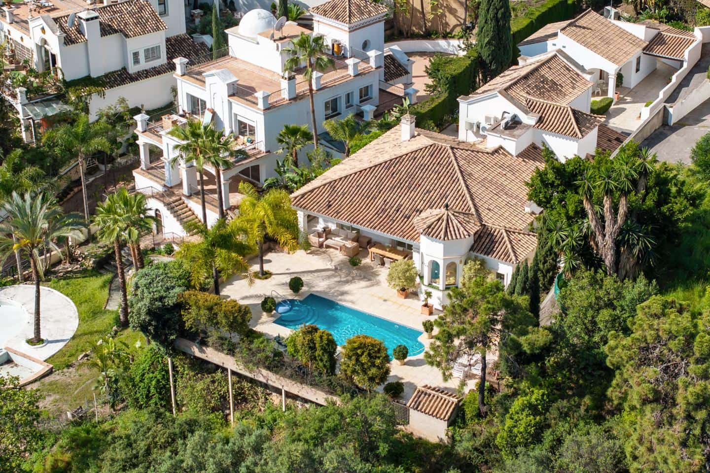 4 slaapkamer Villa te koop in Benahavis met zwembad garage - € 2.395.000 (Ref: 9097590)