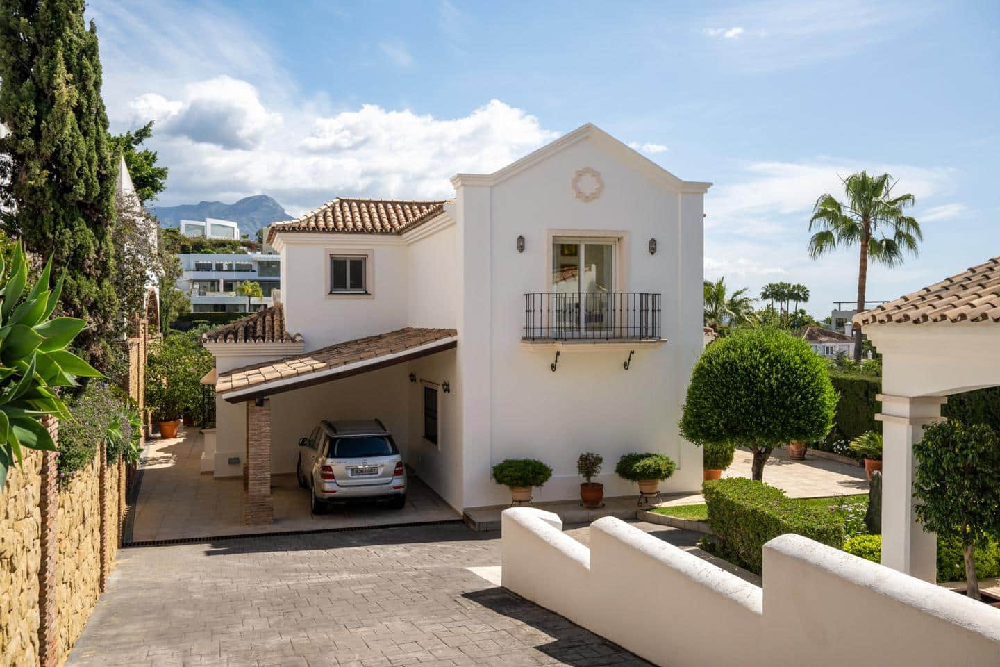 4 slaapkamer Villa te koop in Benahavis met zwembad garage - € 2.395.000 (Ref: 9097590)