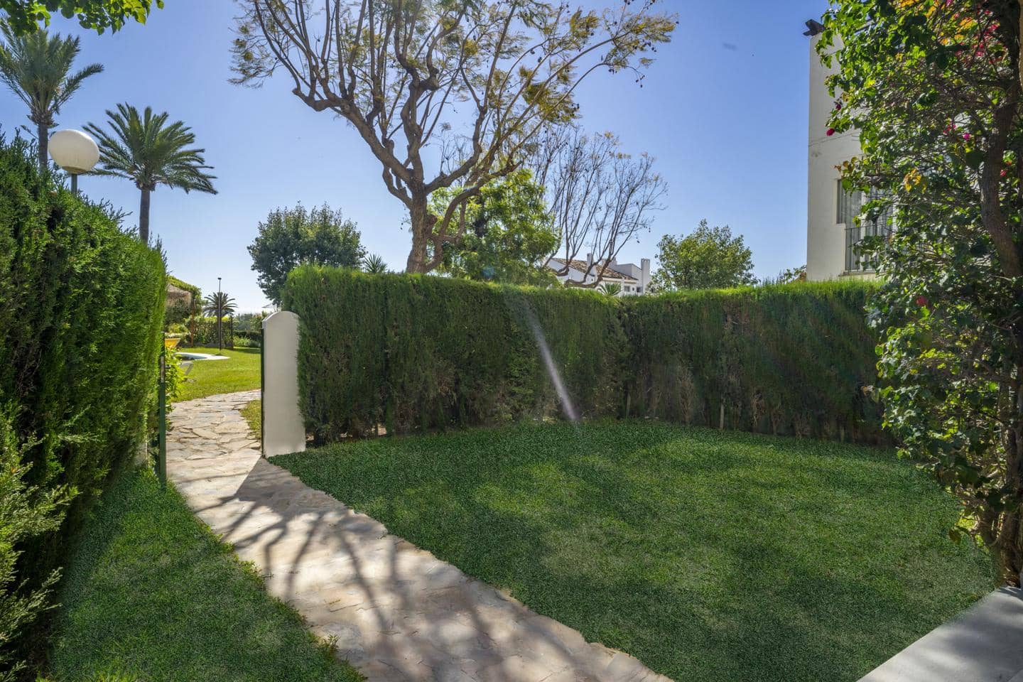 Apartamento de 3 habitaciones en Marbella en venta con piscina garaje - 1.090.000 € (Ref: 9097591)