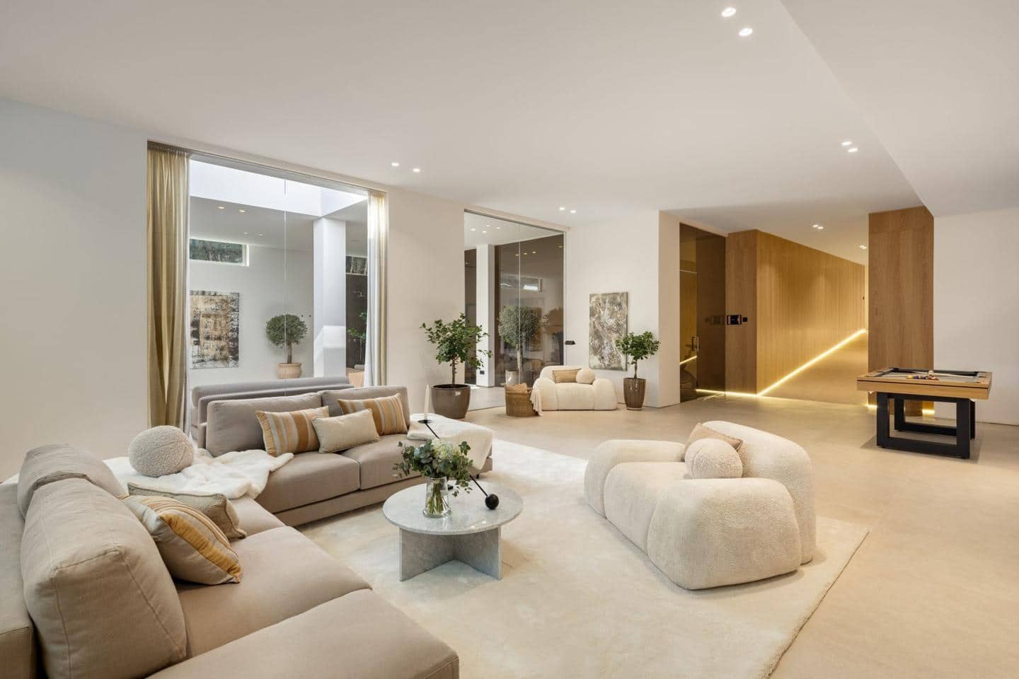 6 slaapkamer Villa te koop in Marbella met zwembad garage - € 10.950.000 (Ref: 9111466)