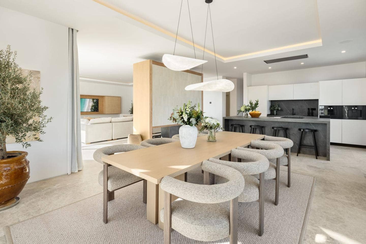 6 slaapkamer Villa te koop in Marbella met zwembad garage - € 10.950.000 (Ref: 9111466)