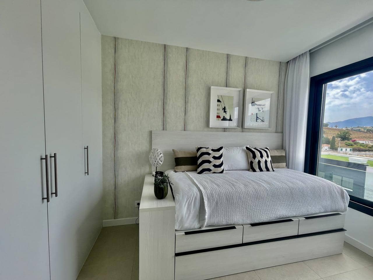 3 slaapkamer Villa te koop in El Paraiso met zwembad garage - € 850.000 (Ref: 9118189)