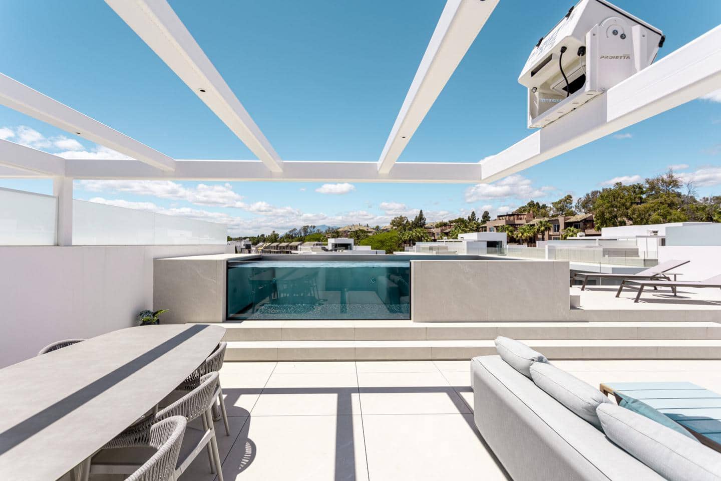 3 soveværelse Villa til salg i Marbella med swimmingpool garage - € 6.300.000 (Ref: 9123891)