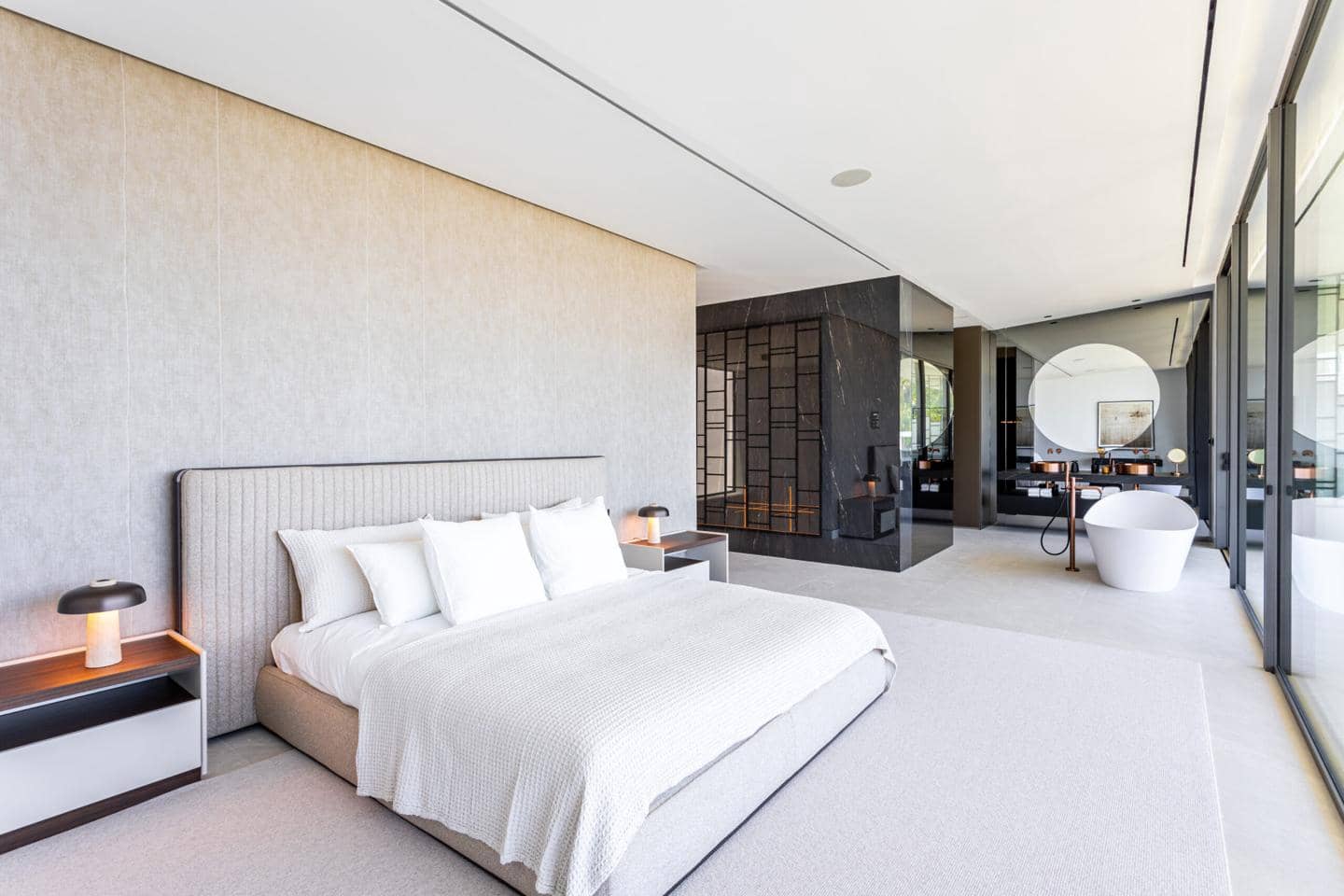 3 soveværelse Villa til salg i Marbella med swimmingpool garage - € 6.300.000 (Ref: 9123891)