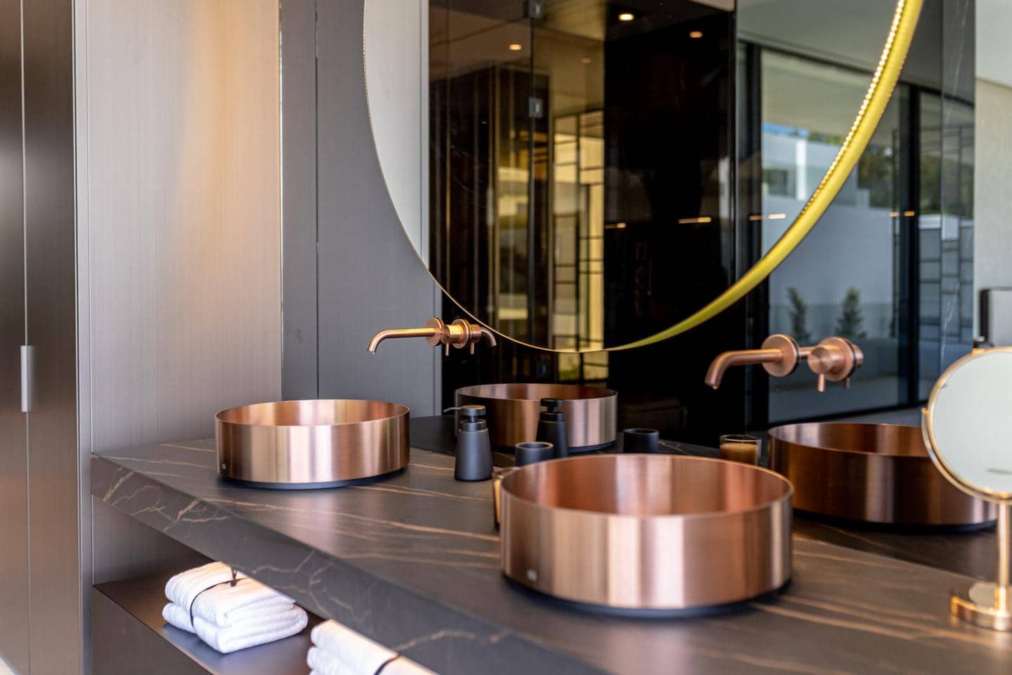 3 soveværelse Villa til salg i Marbella med swimmingpool garage - € 6.300.000 (Ref: 9123891)