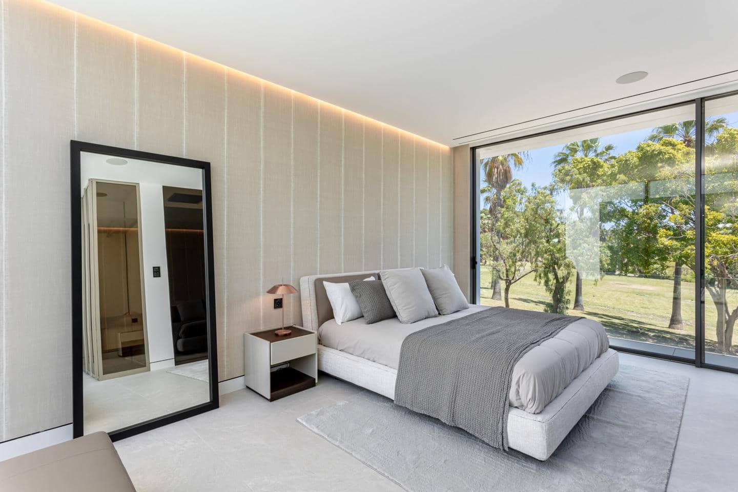 3 soveværelse Villa til salg i Marbella med swimmingpool garage - € 6.300.000 (Ref: 9123891)