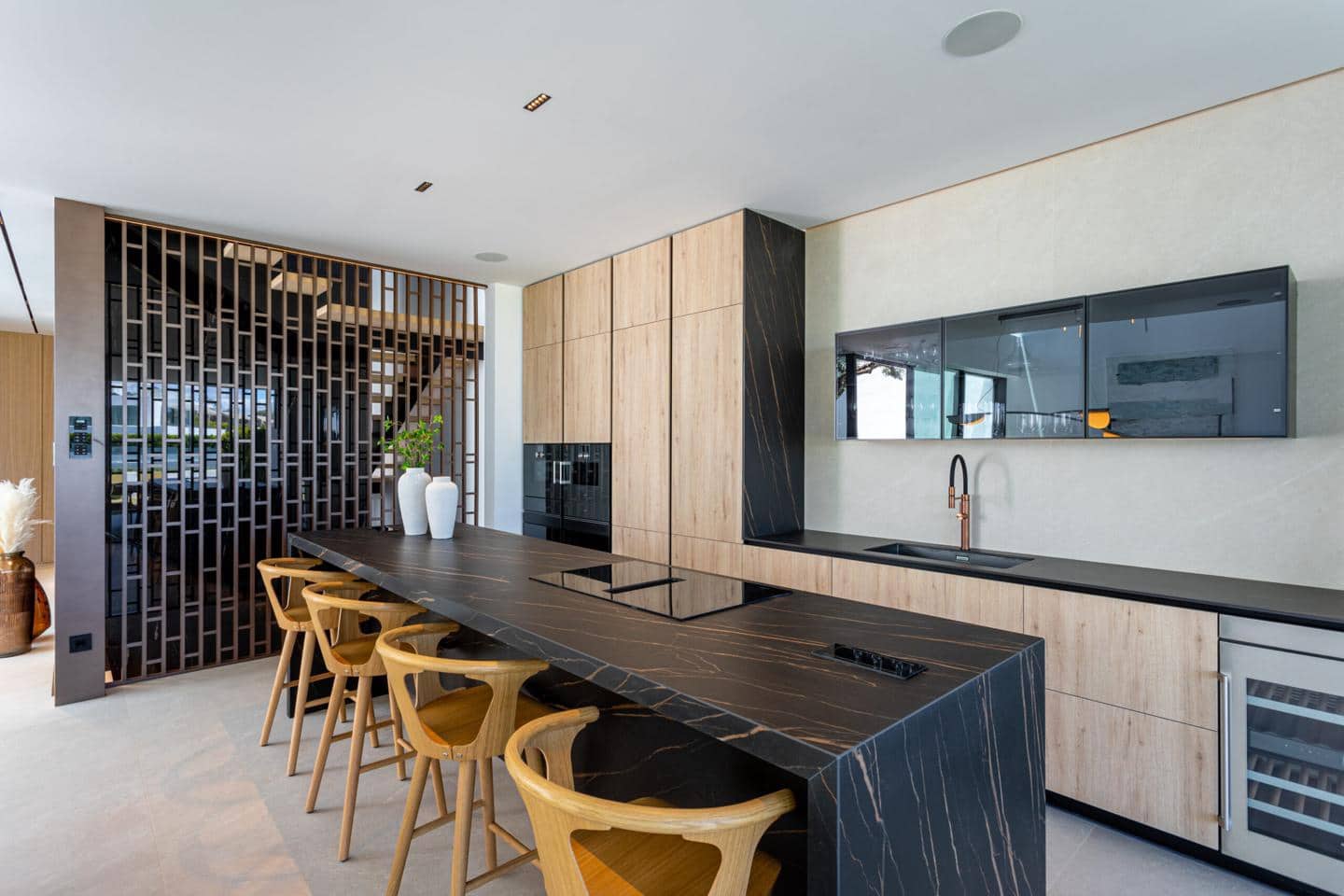 3 soveværelse Villa til salg i Marbella med swimmingpool garage - € 6.300.000 (Ref: 9123891)