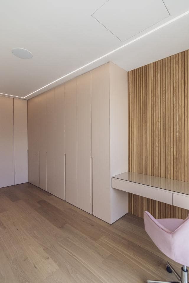 6 bedroom Villa for sale in Benahavis with pool garage - € 13,250,000 (Ref: 9125542)