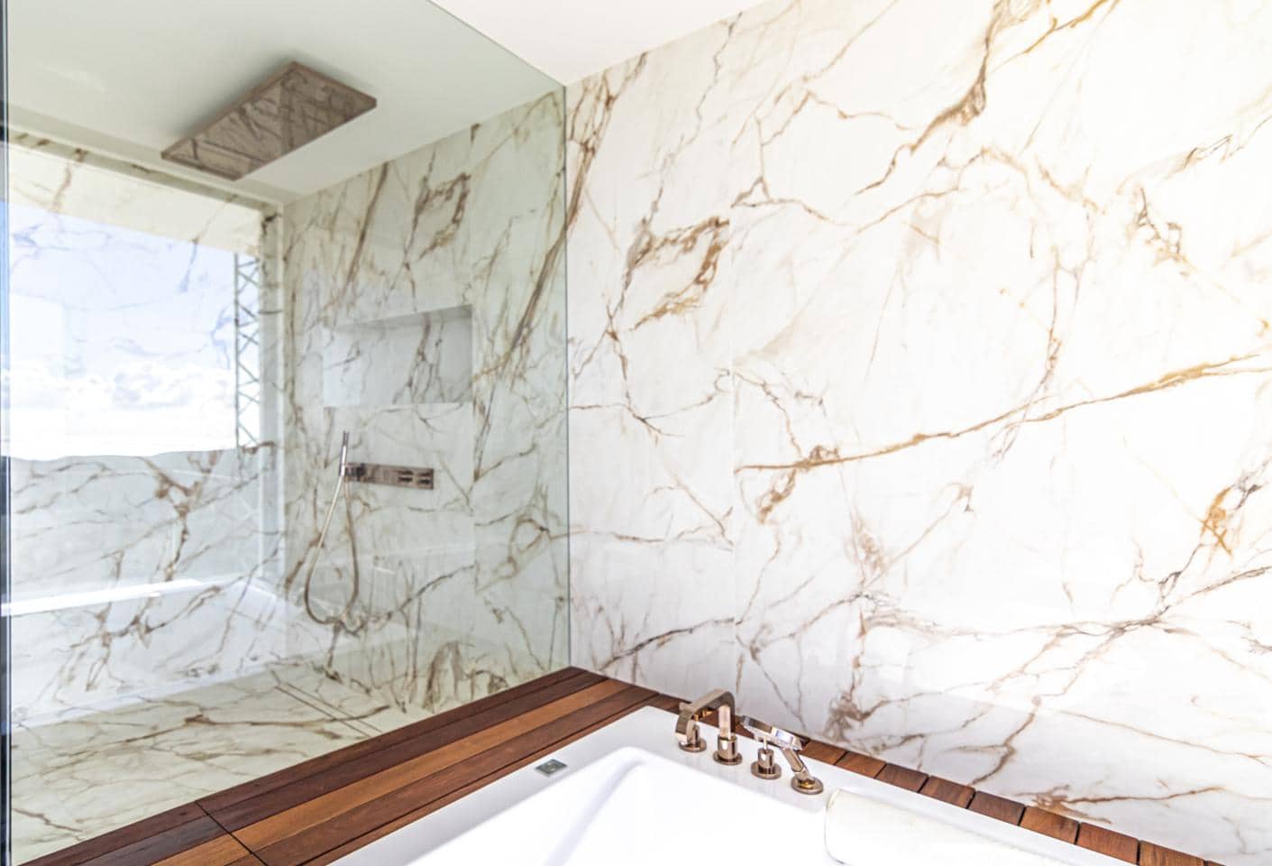 6 bedroom Villa for sale in Benahavis with pool garage - € 13,250,000 (Ref: 9125542)