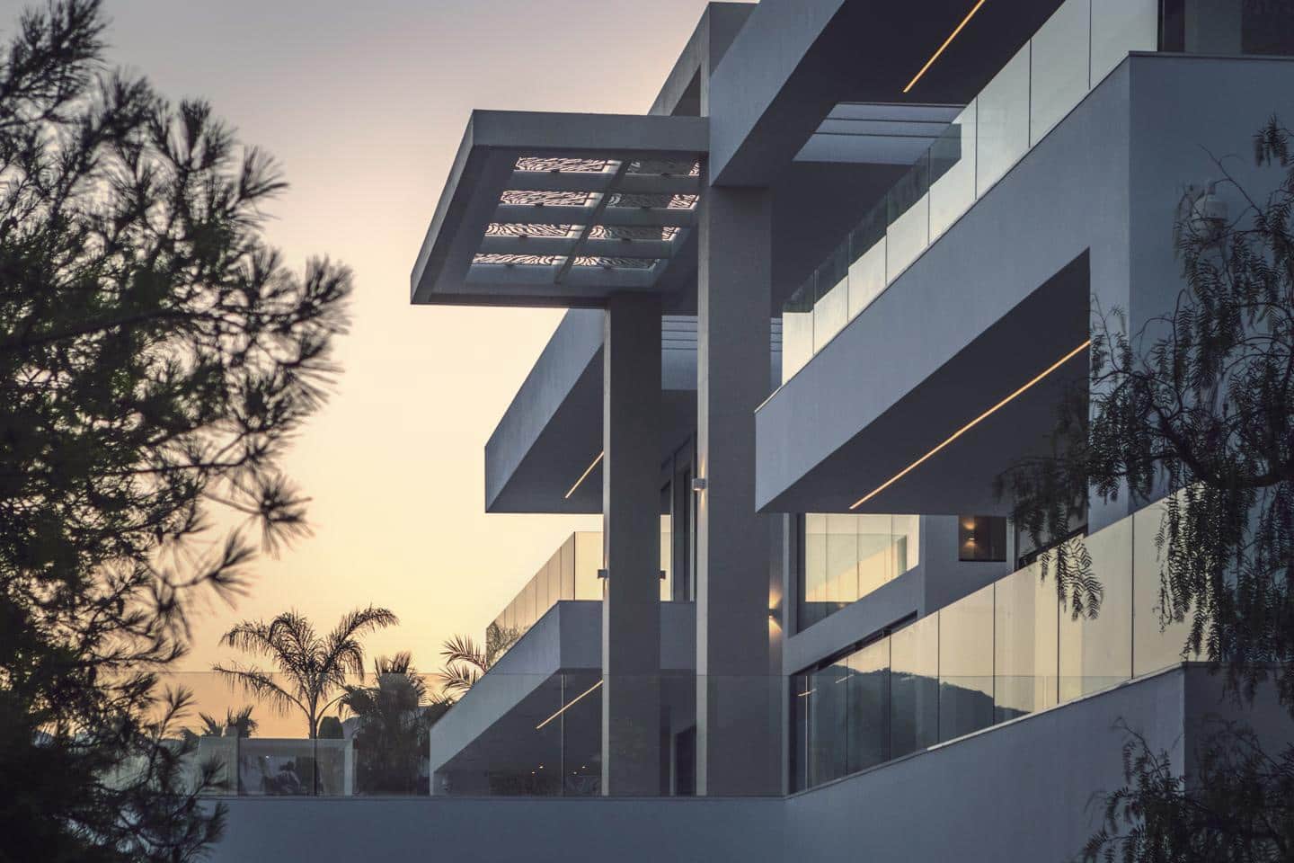 6 bedroom Villa for sale in Benahavis with pool garage - € 13,250,000 (Ref: 9125542)