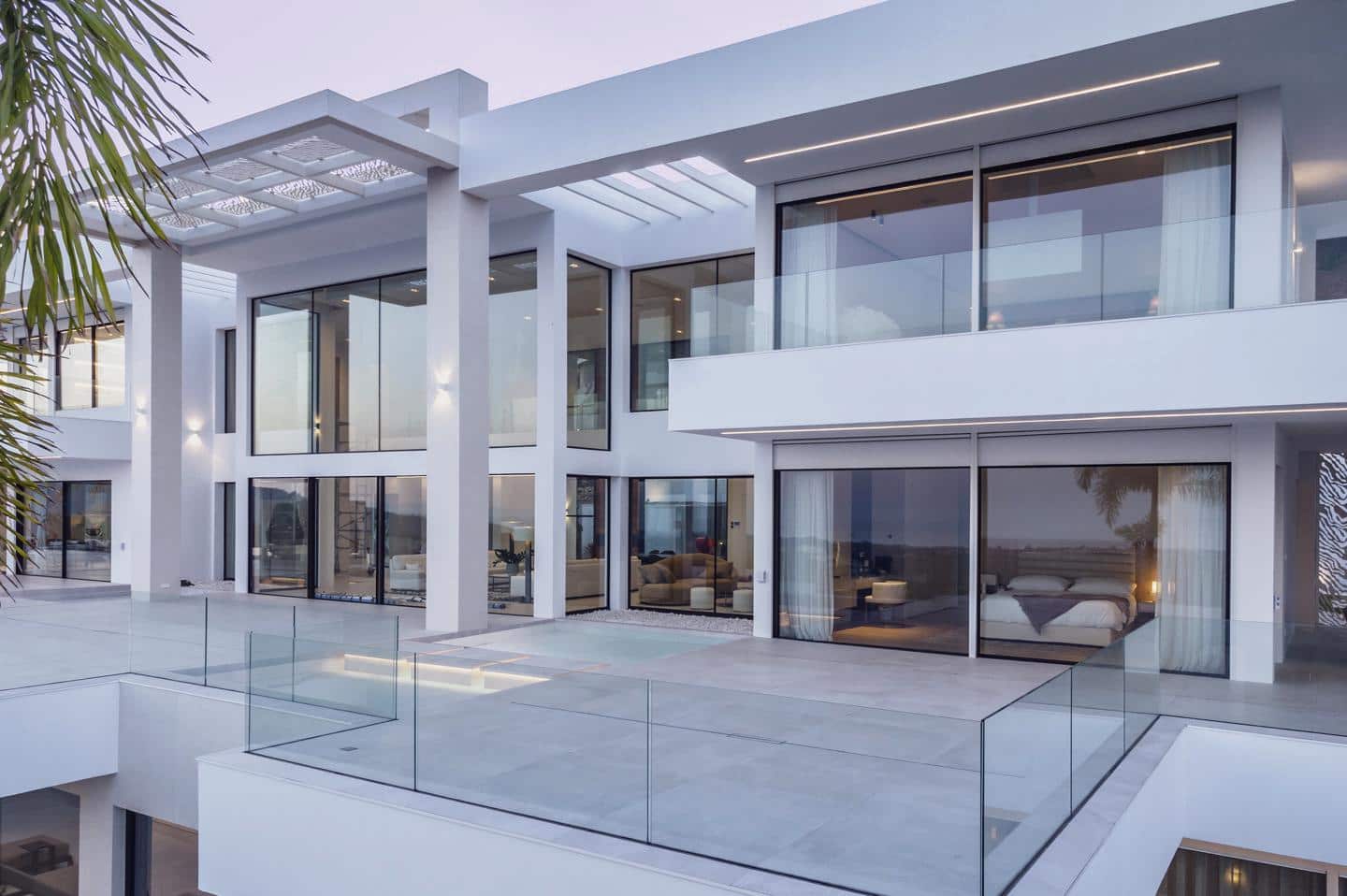 6 bedroom Villa for sale in Benahavis with pool garage - € 13,250,000 (Ref: 9125542)