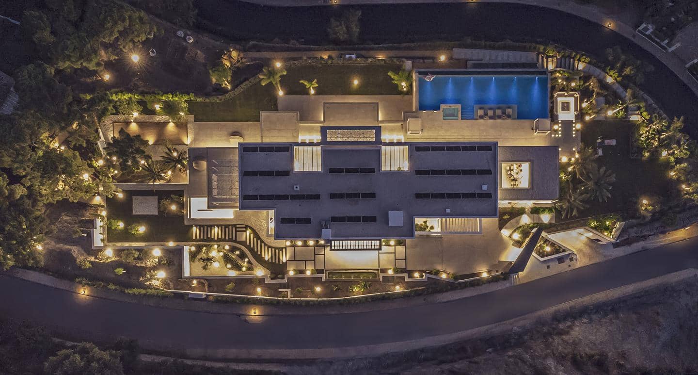 6 bedroom Villa for sale in Benahavis with pool garage - € 13,250,000 (Ref: 9125542)