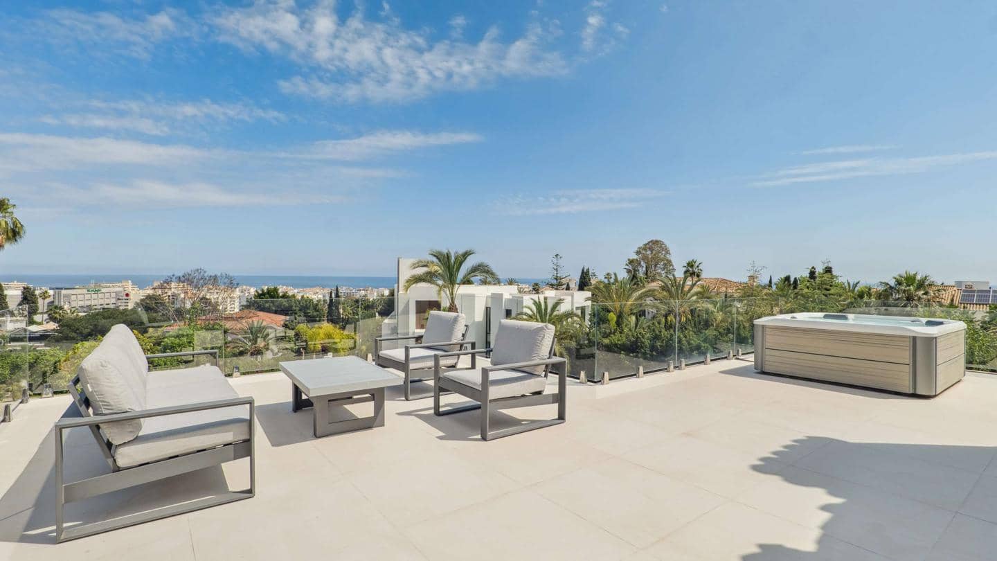 Chalet de 8 habitaciones en Marbella en venta con piscina garaje - 6.900.000 € (Ref: 9148703)