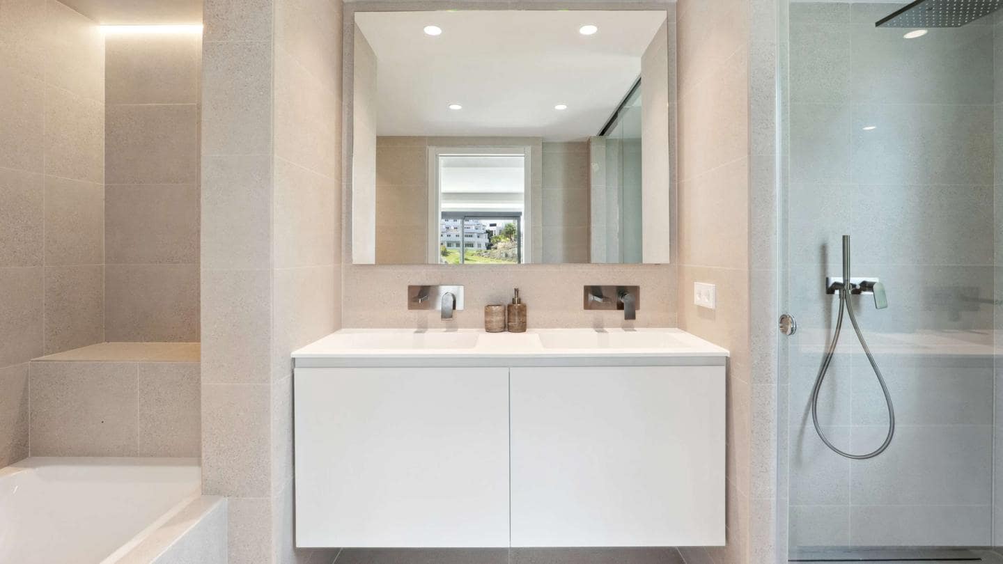 6 slaapkamer Villa te koop in Marbella met zwembad garage - € 2.495.000 (Ref: 9148704)