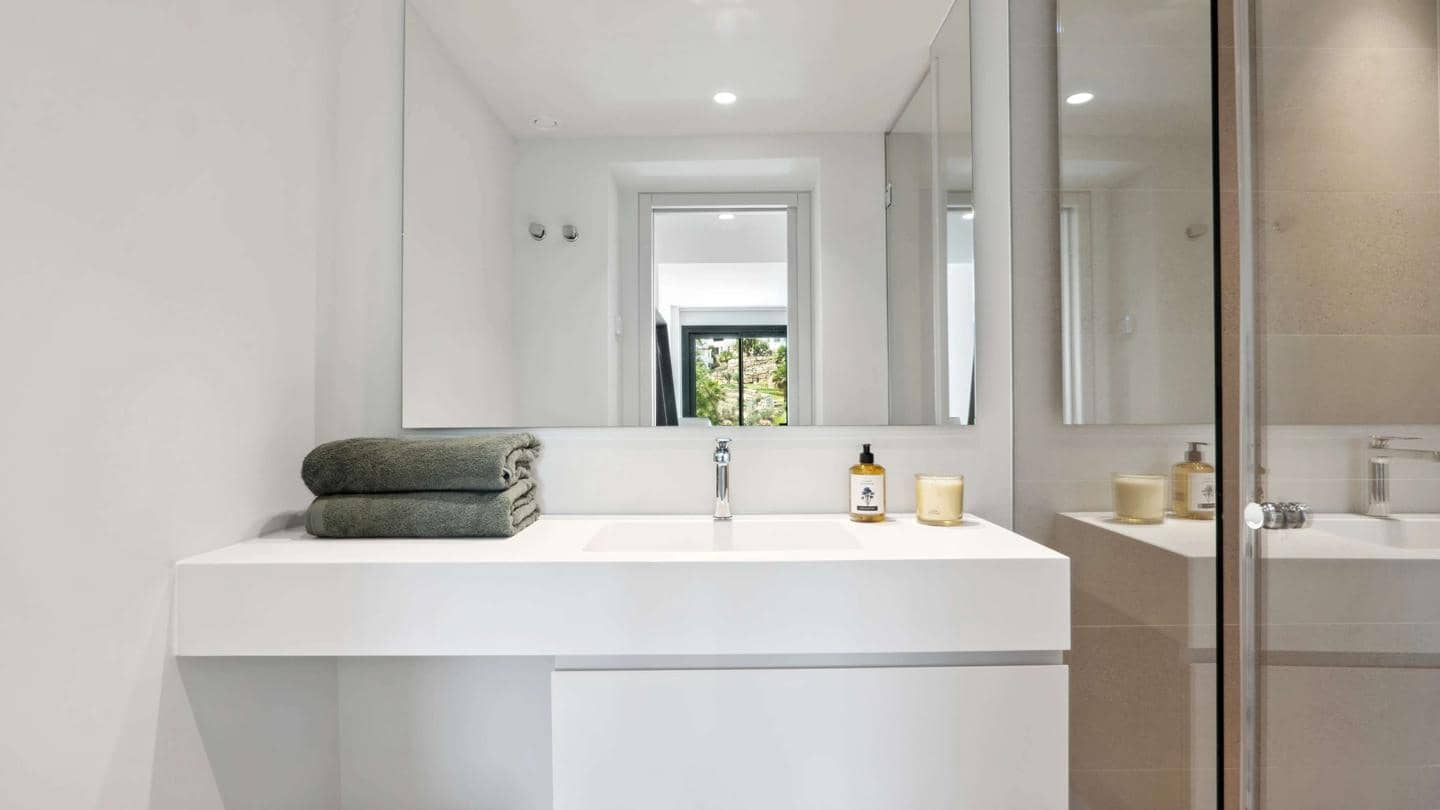 6 slaapkamer Villa te koop in Marbella met zwembad garage - € 2.495.000 (Ref: 9148704)