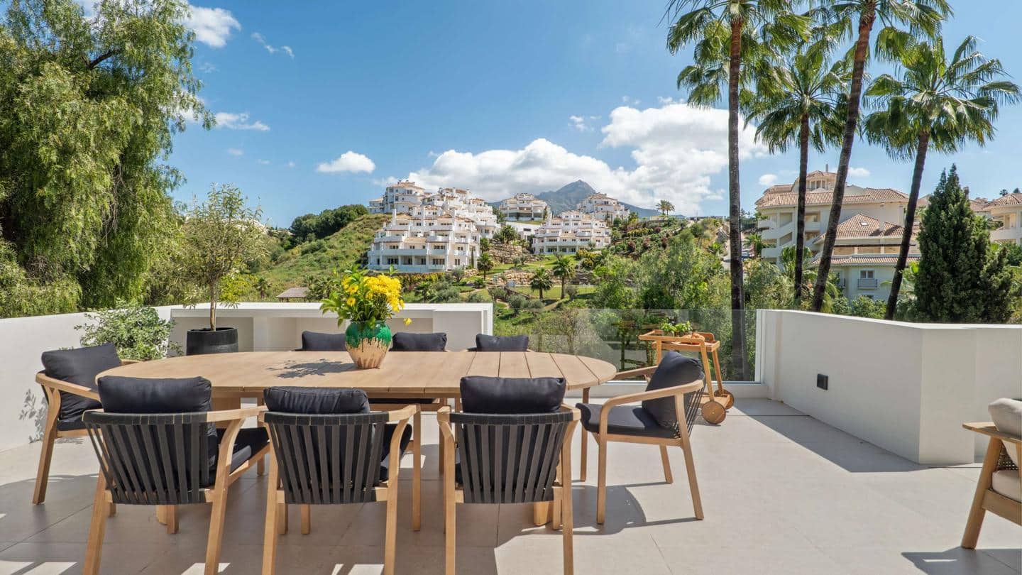 6 slaapkamer Villa te koop in Marbella met zwembad garage - € 2.495.000 (Ref: 9148704)