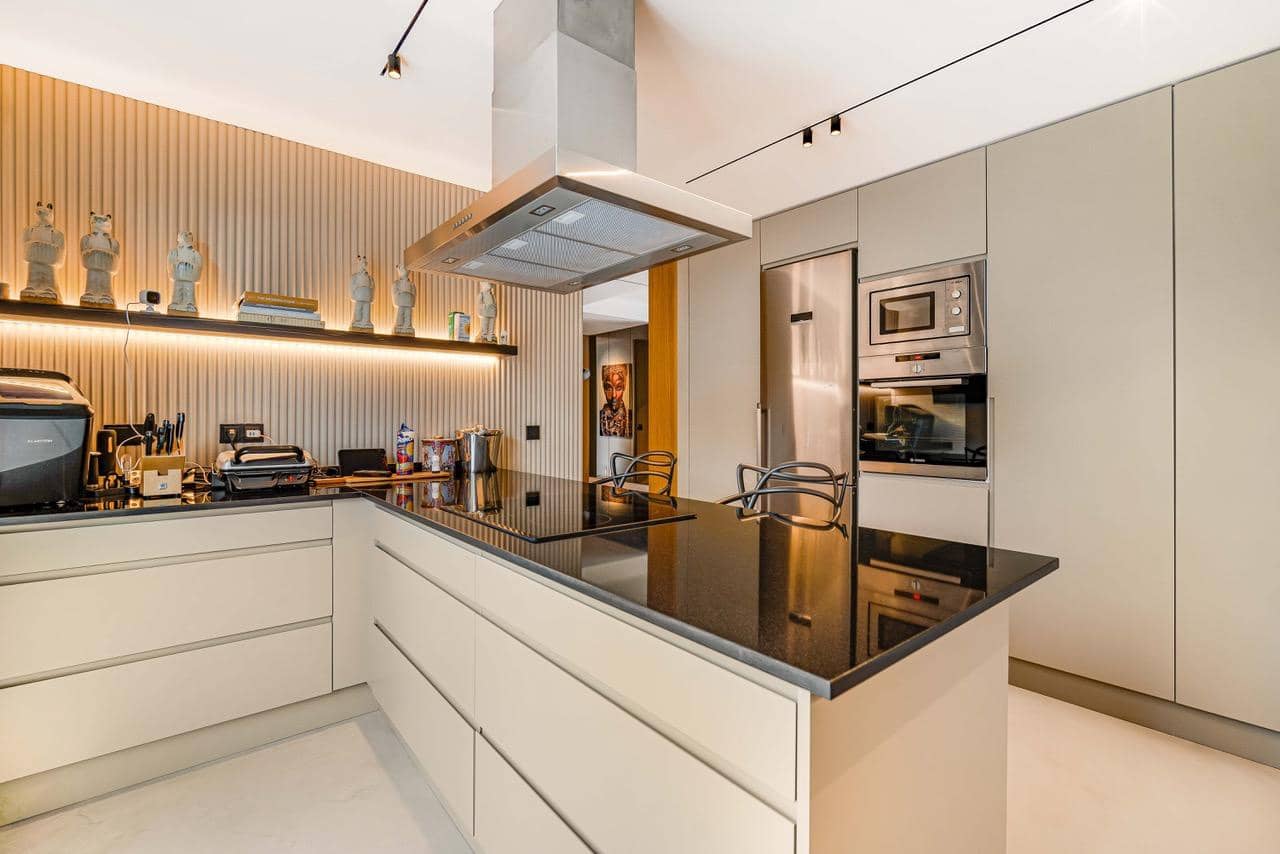 4 soveværelse Penthouse til salg i Marbella med swimmingpool garage - € 4.950.000 (Ref: 9154412)