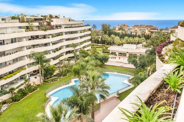 4 soveværelse Penthouse til salg i Puerto Banus, Marbella med swimmingpool garage - € 4.950.000 (Ref: 9154412)