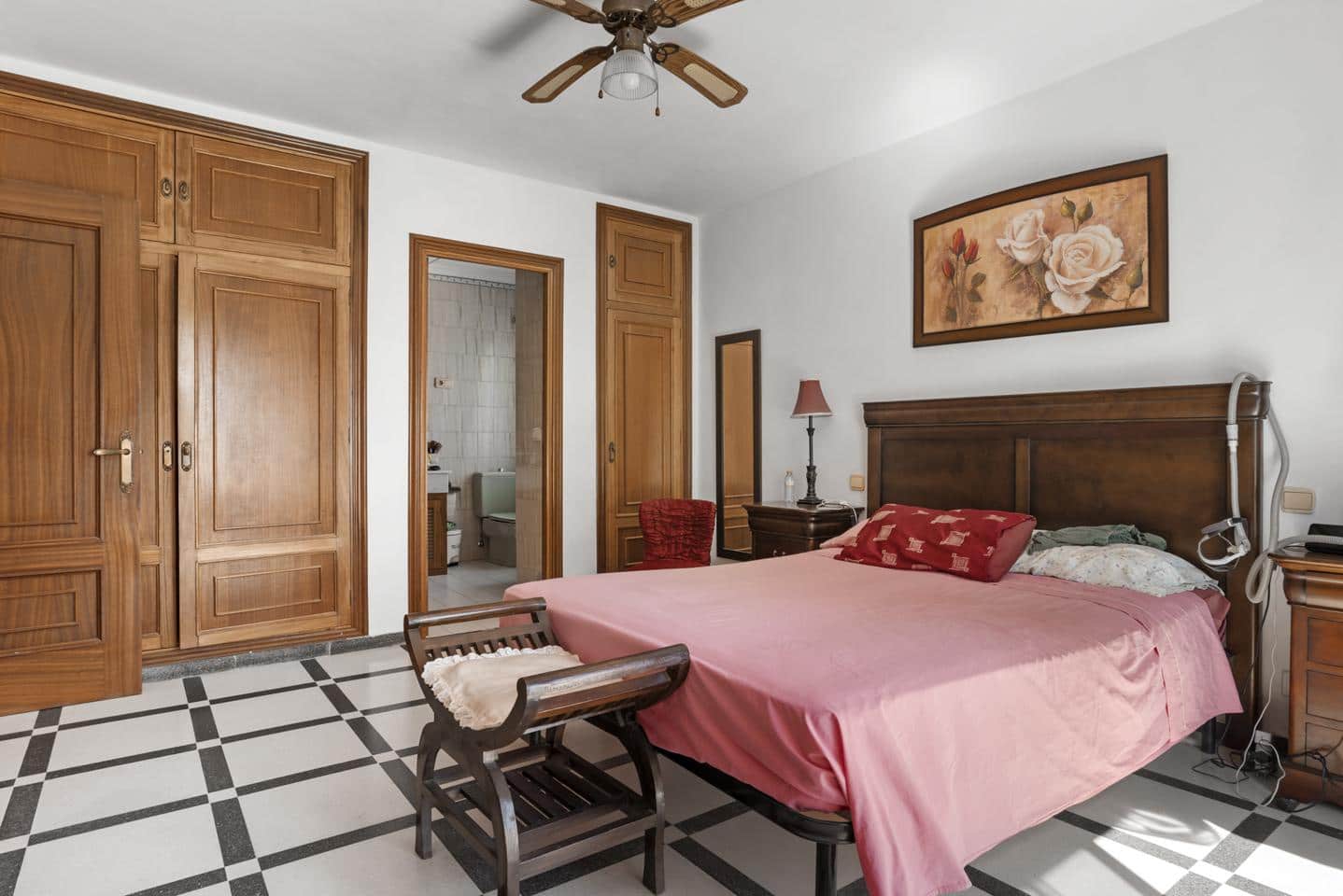 6 soverom Villa til salgs i Estepona med svømmebasseng garasje - € 995 000 (Ref: 9161977)