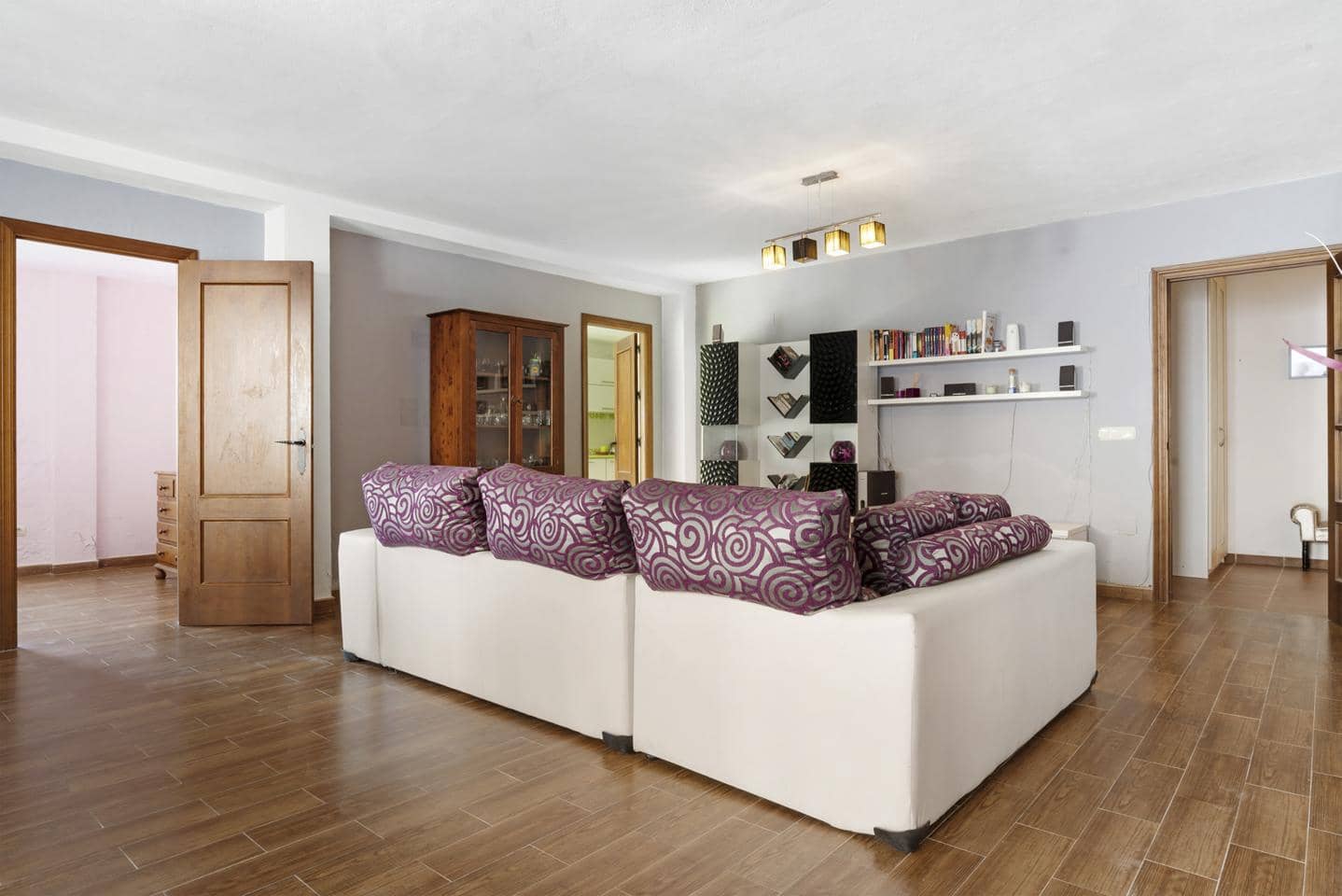 6 soverom Villa til salgs i Estepona med svømmebasseng garasje - € 995 000 (Ref: 9161977)