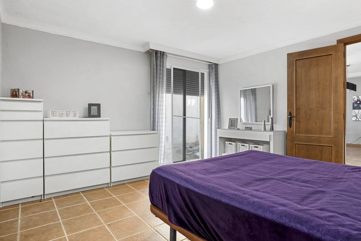 6 soverom Villa til salgs i Estepona med svømmebasseng garasje - € 995 000 (Ref: 9161977)