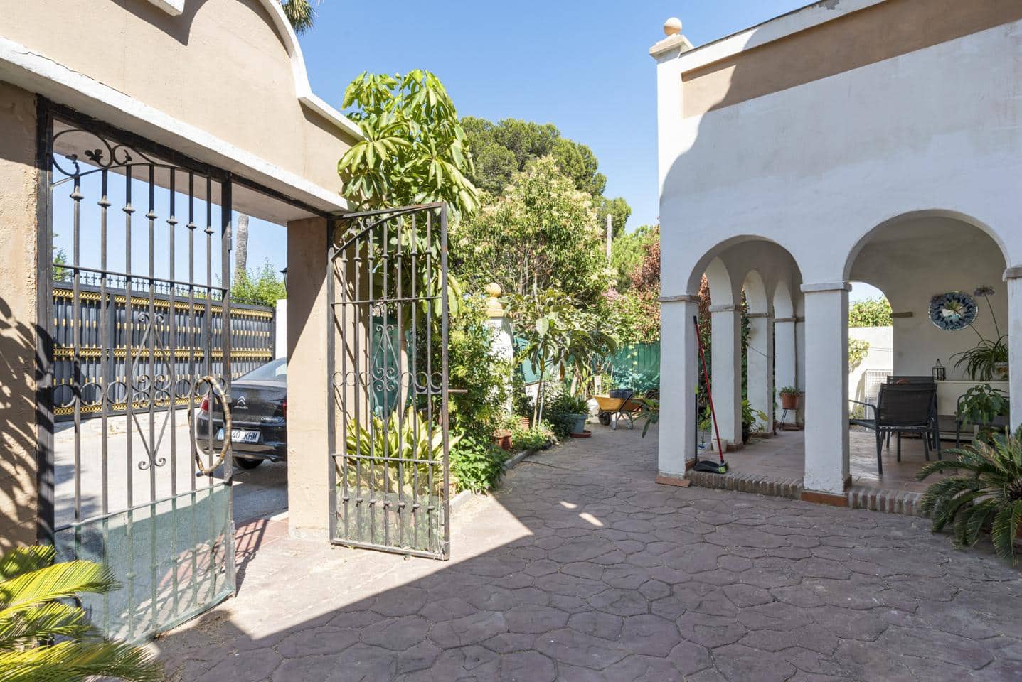 6 soverom Villa til salgs i Estepona med svømmebasseng garasje - € 995 000 (Ref: 9161977)