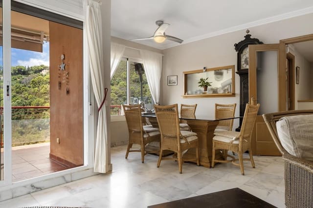 3 slaapkamer Villa te koop in Altos de Estepona, Estepona met zwembad garage - € 380.000 (Ref: 9162531)