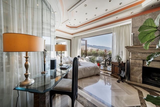 3 sypialnia Apartament na sprzedaż w Puerto Banus, Marbella z basenem garażem - 3 195 000 € (Ref: 9186133)