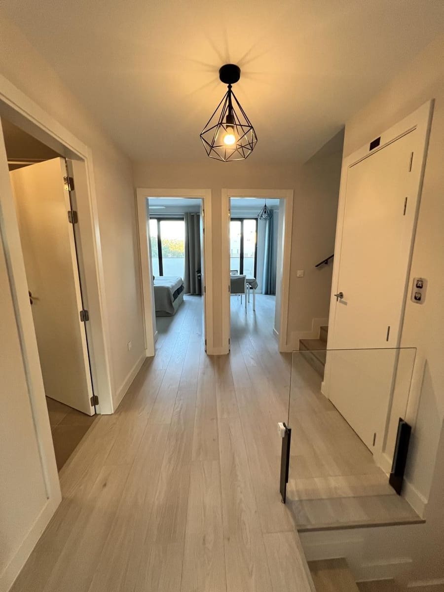 3 soverom Villa til salgs i La Alcaidesa med svømmebasseng garasje - € 799 000 (Ref: 9187652)