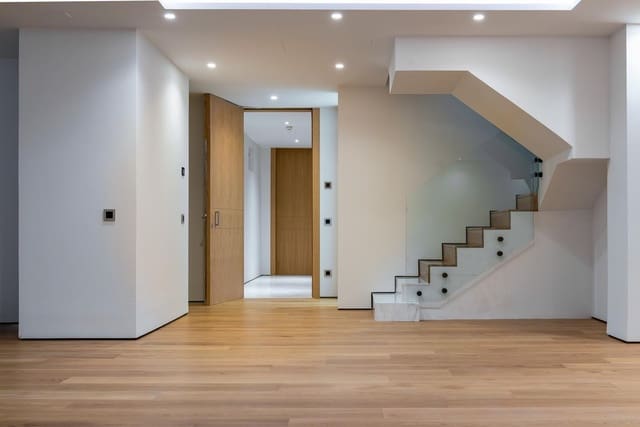 4 sypialnia Mieszkanie na sprzedaż w Lomas De Marbella, Marbella z basenem garażem - 4 500 000 € (Ref: 9189482)