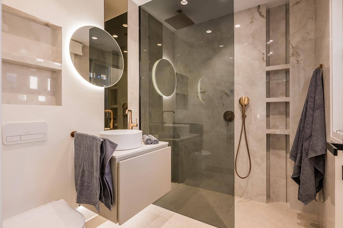 4 Zimmer Apartment zu verkaufen in Estepona mit Pool Garage - 3.695.000 € (Ref: 9192006)