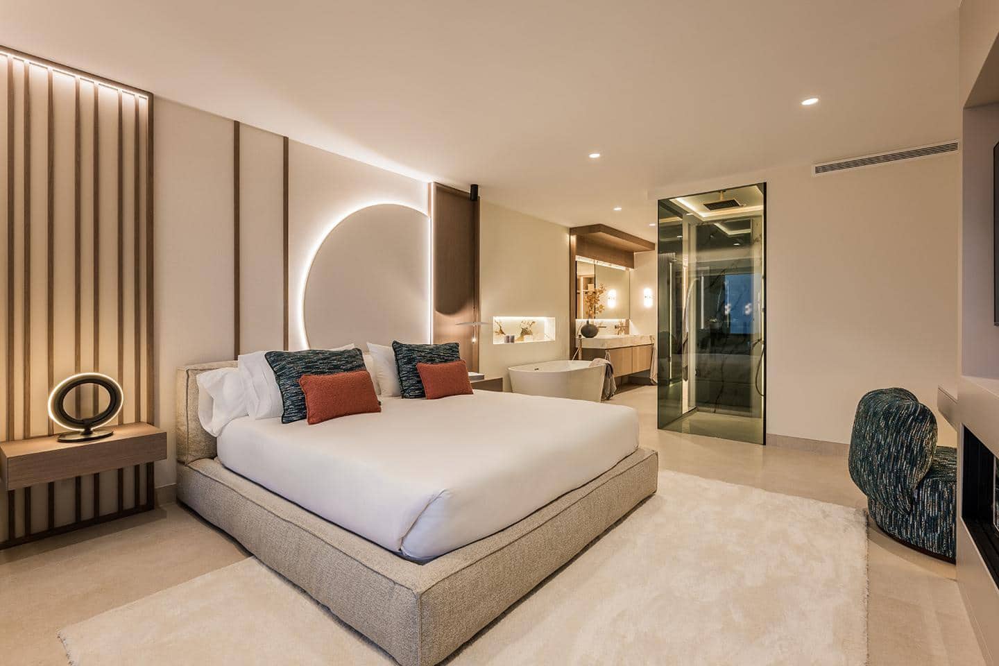 4 Zimmer Apartment zu verkaufen in Estepona mit Pool Garage - 3.695.000 € (Ref: 9192006)