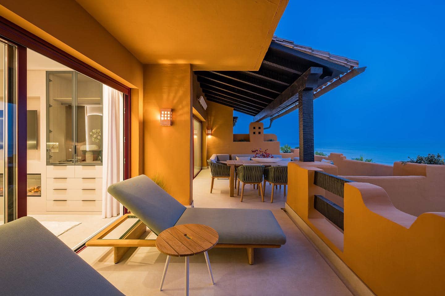 4 Zimmer Apartment zu verkaufen in Estepona mit Pool Garage - 3.695.000 € (Ref: 9192006)