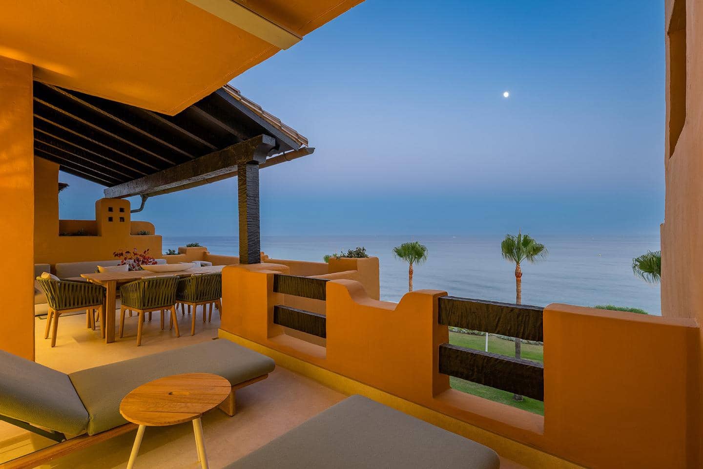 4 Zimmer Apartment zu verkaufen in Estepona mit Pool Garage - 3.695.000 € (Ref: 9192006)