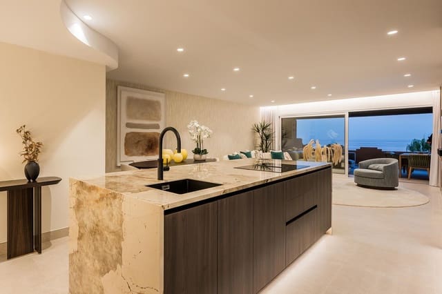 4 Zimmer Apartment zu verkaufen in Los Llanos, Estepona mit Pool Garage - 3.695.000 € (Ref: 9192006)