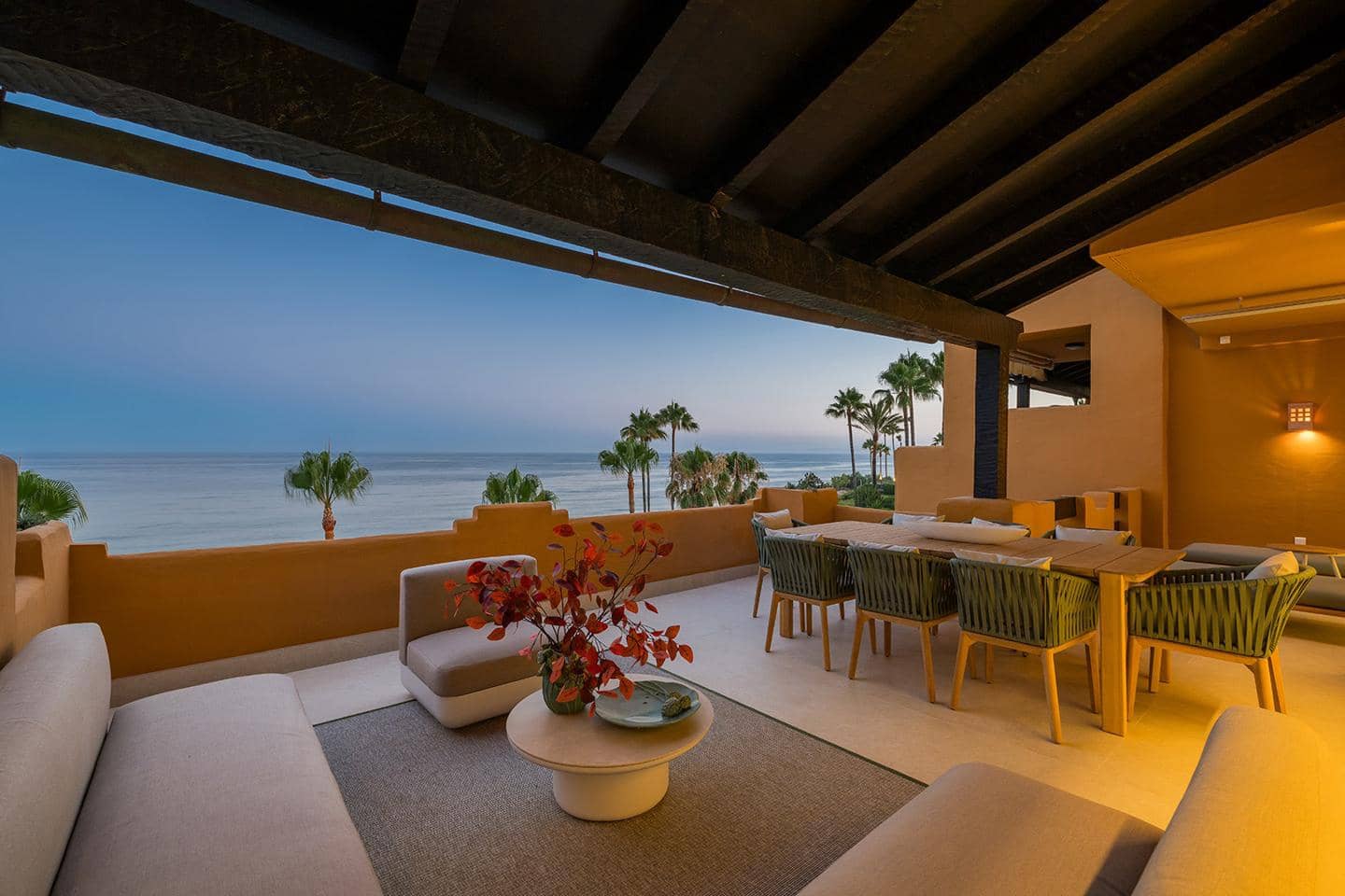 4 Zimmer Apartment zu verkaufen in Estepona mit Pool Garage - 3.695.000 € (Ref: 9192006)