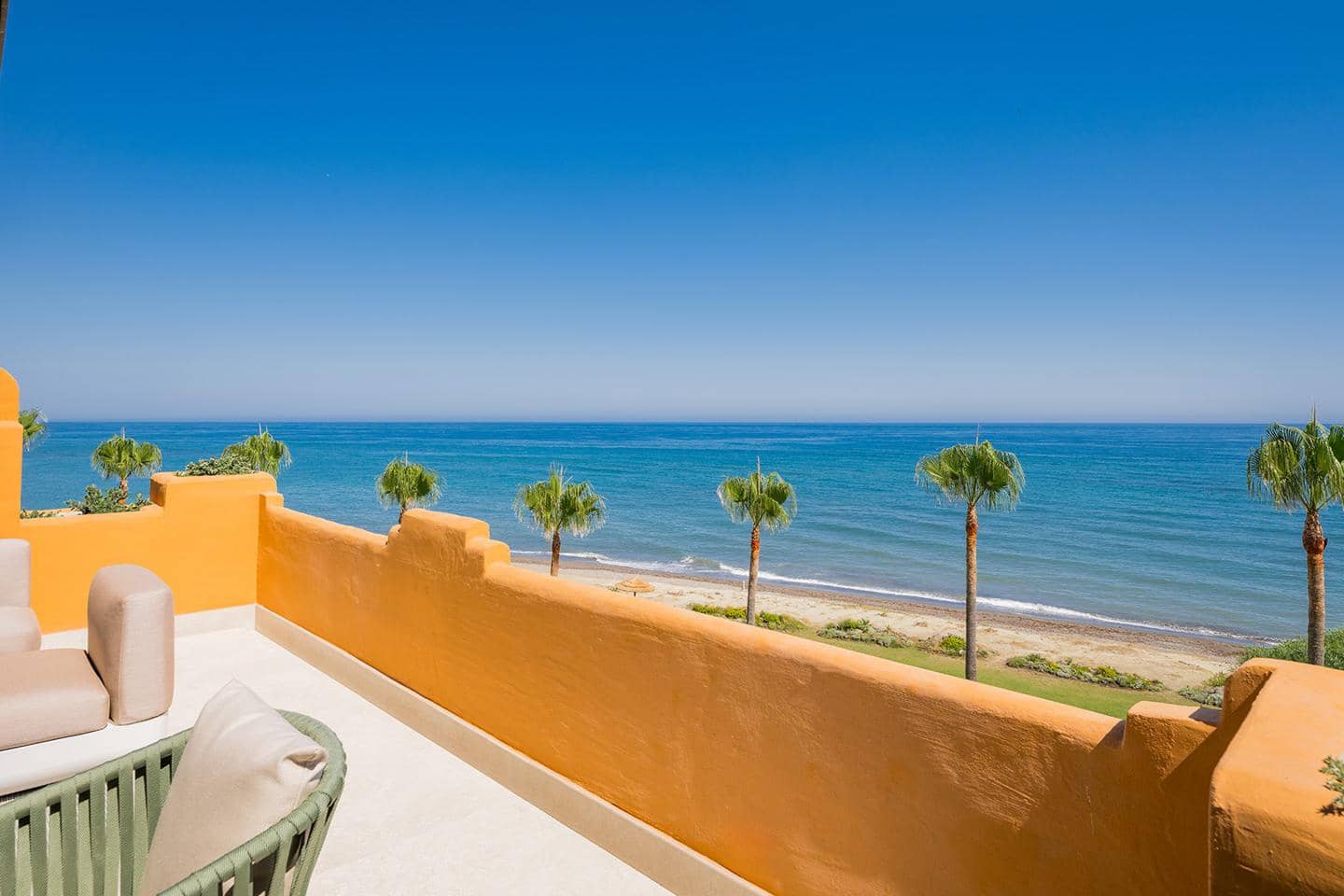 4 Zimmer Apartment zu verkaufen in Estepona mit Pool Garage - 3.695.000 € (Ref: 9192006)