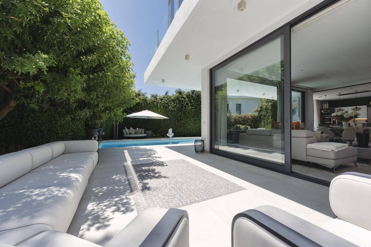 4 sovrum Villa till salu i Benahavis med pool garage - 1 825 000 € (Ref: 9193214)