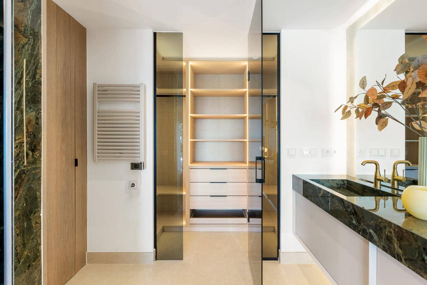 3 soverom Leilighet til salgs i El Velerin med svømmebasseng garasje - € 1 995 000 (Ref: 9193280)