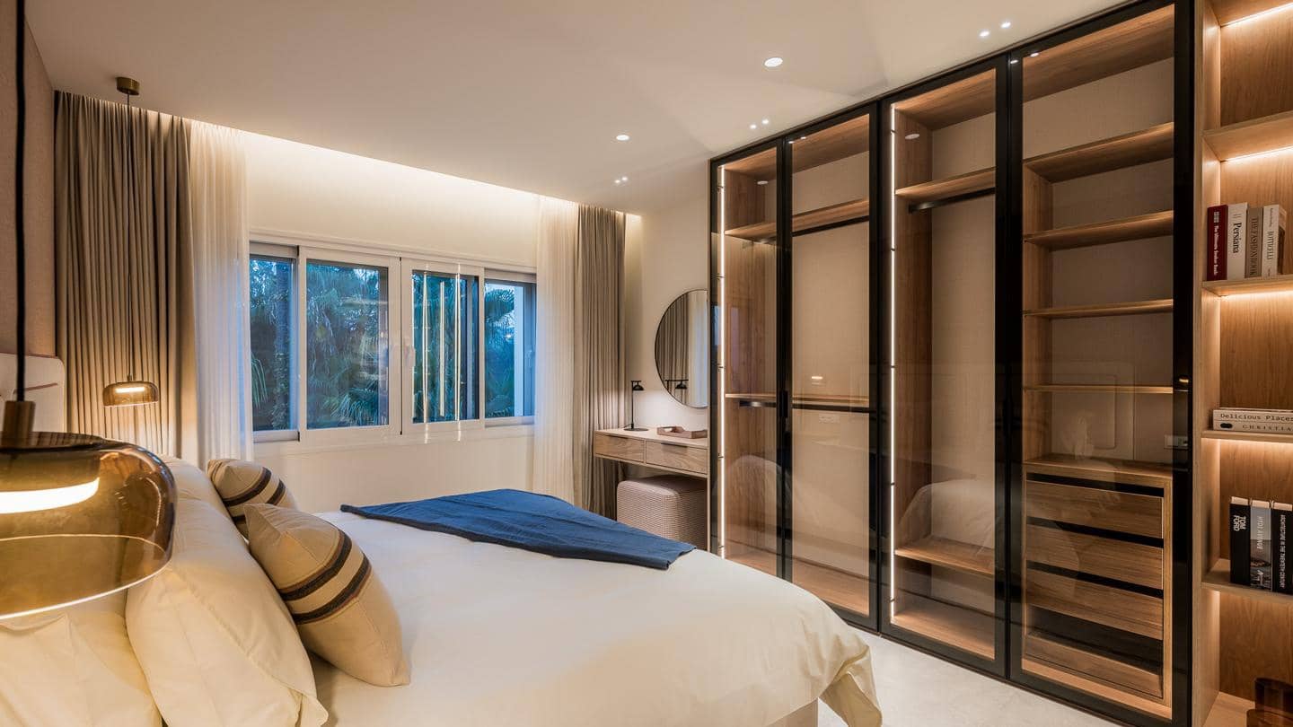 3 chambre Penthouse à vendre à Estepona avec piscine garage - 2 995 000 € (Ref: 9193281)