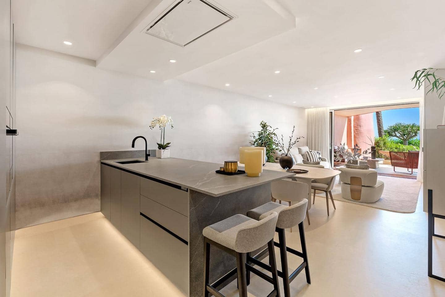 3 soveværelse Lejlighed til salg i Guadalmansa med swimmingpool garage - € 2.350.000 (Ref: 9193283)