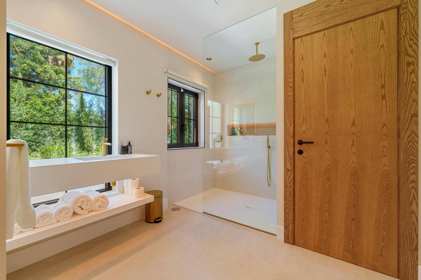 5 sypialnia Willa na sprzedaż w Marbella z basenem garażem - 6 500 000 € (Ref: 9209529)