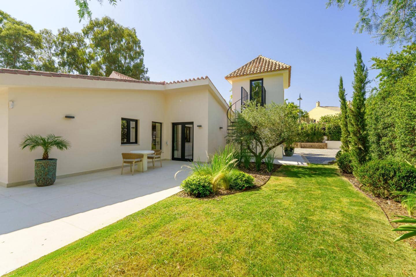 5 sypialnia Willa na sprzedaż w Marbella z basenem garażem - 6 500 000 € (Ref: 9209529)