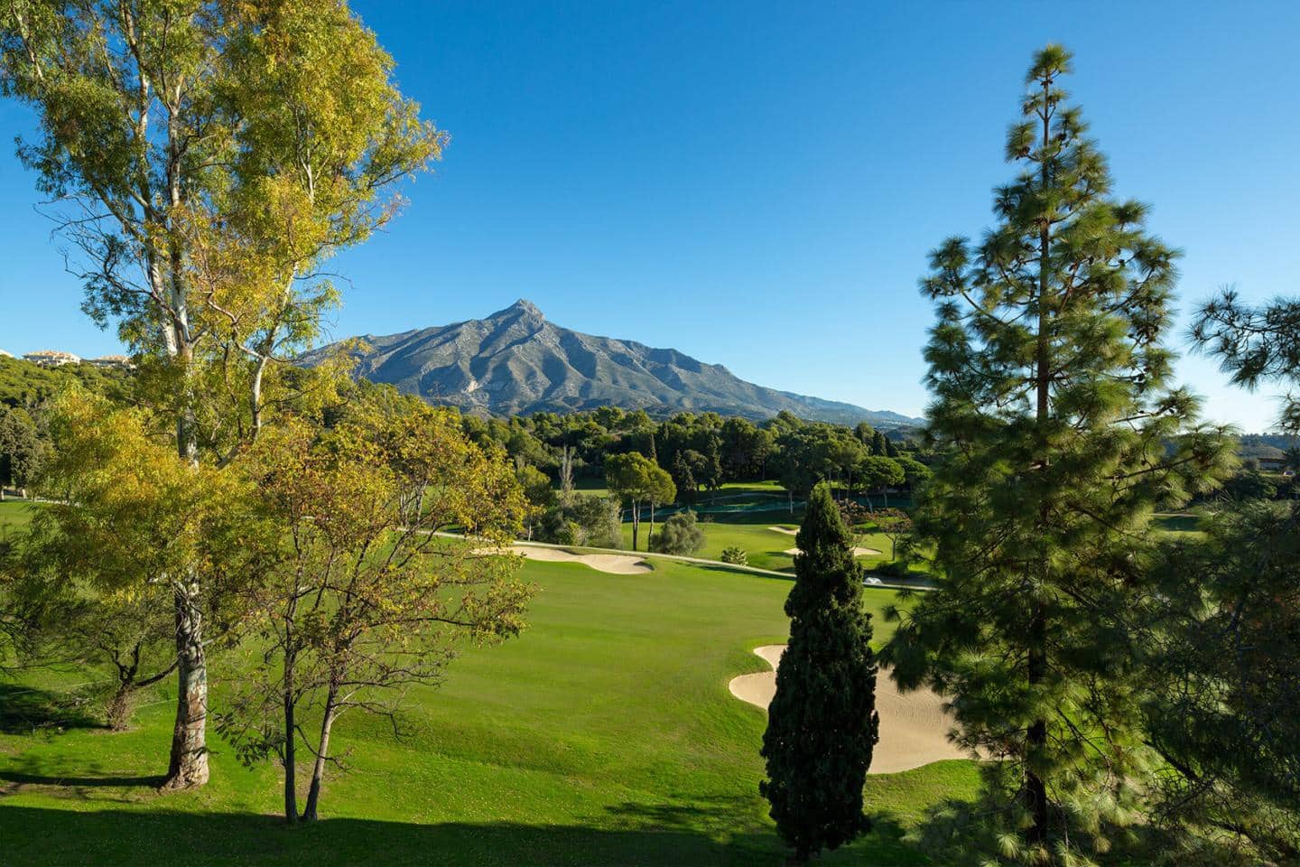 5 soveværelse Villa til salg i Marbella med swimmingpool garage - € 4.975.000 (Ref: 9211641)