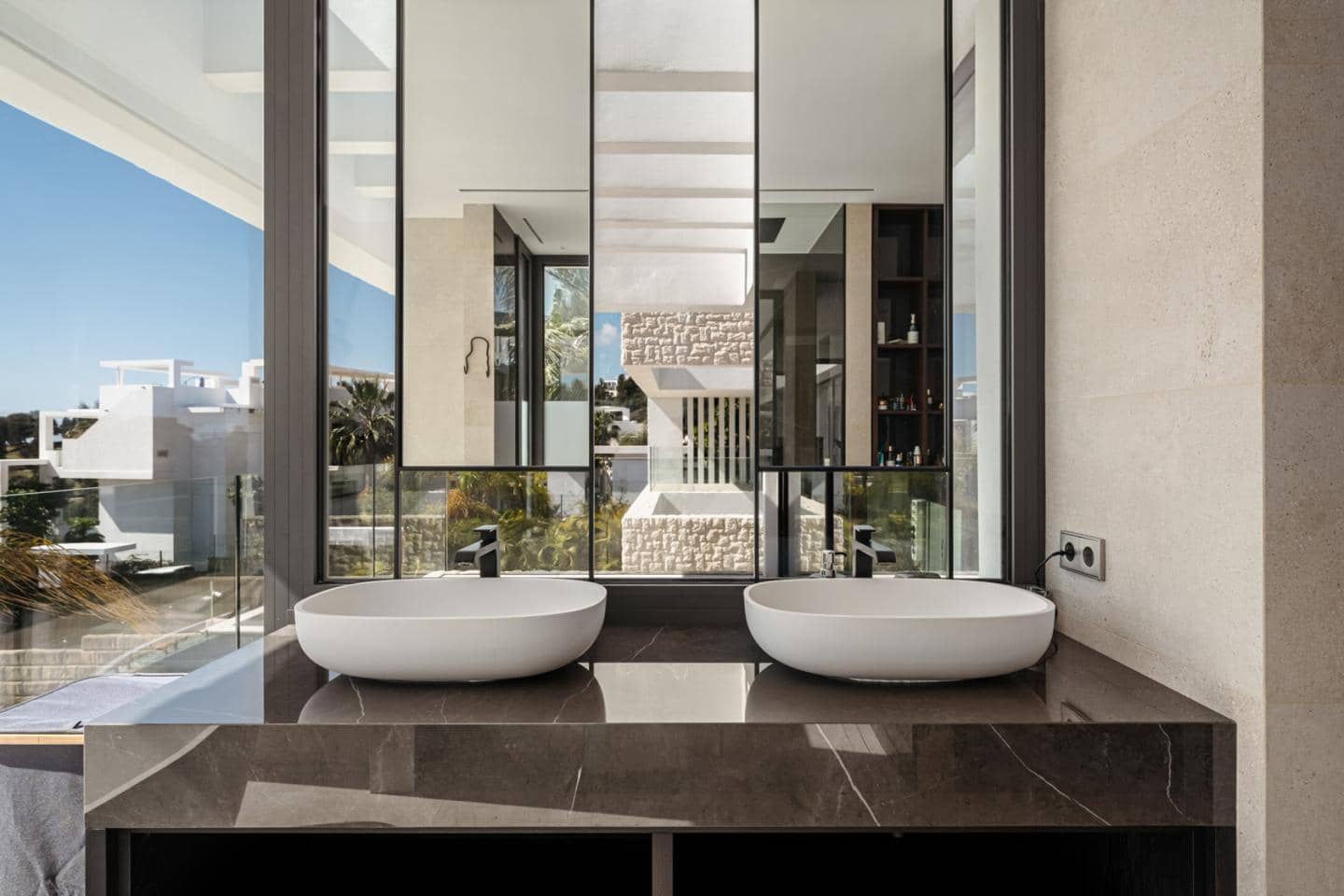 4 soverom Villa til salgs i Benahavis med svømmebasseng garasje - € 5 950 000 (Ref: 9211642)